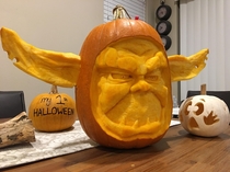 After a pumpkin carving competition with the wife I realized her poor little pumpkins face had already picked the winner