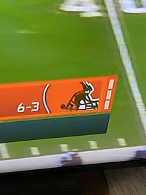 Am I the only one who sees an old man with a walker in the browns logo