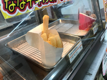 Angry fries Spotted in a Japanese convenience store
