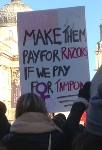 Anyone know where I can get some of these free razors shes talking about