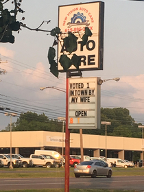 Auto shop sign in Tennessee