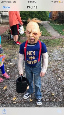 Best costume Ive seen in my entire life This kid is going places HEY YOUUUU GUYSSSSSSS