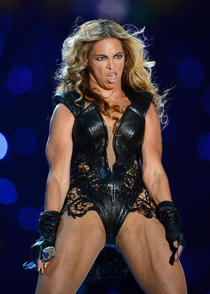 Beyonces reaction to Mileys performance