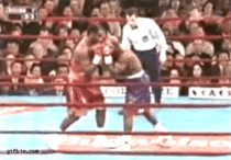Boxing referee shows impressive move dodging punch