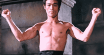 Bruce Lee dang