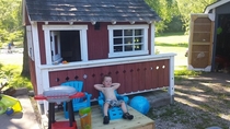 Built my nephew a playhouse Hes gonna be a great old man someday