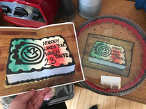 Cake designer put the entire photo onto a cake