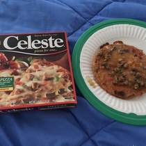 Celeste pizza for one