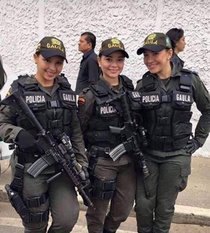 Colombian Cops can arrest me