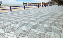 D paving in Spain that keep drunk people away