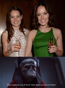 Daisy Ridley and her sister