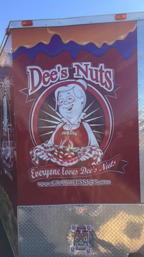 Dees Nuts