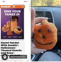 Dunkin Dunk-o - lantern donut