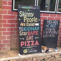 Eat pizza