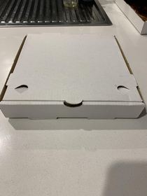 Even pizza box got the feels