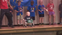 Every time I feel sad I watch this gif I love this kid