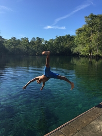 Every time my friend attempts to dive he cant help but do this i had to catch the moment to prove to him that hes doing it wrong