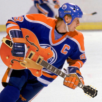 For the hockeyguitar fans - Wayne Gretschky