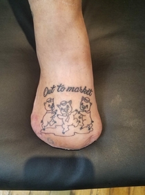 Friend had to get all of her toes removed She commemorated the surgery with this tattoo