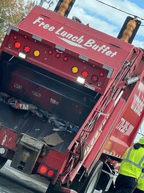 Garbage Truck in Atlanta