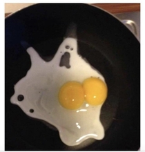 Ghost egg scared of its own tits
