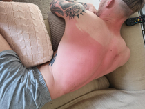 Girlfriend wasnt around so I reached as far as I could with the sun screen excuse the covid cut