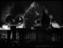 Godzilla vs King Kong at roughly their original scales