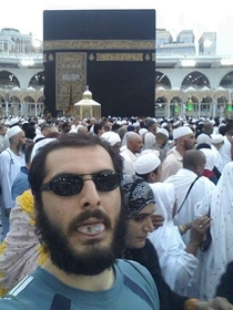 Guy drops acid at Hajj