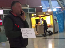 He totally didnt miss his guest at the airport