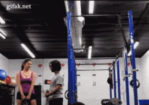 How to pick up a girl at the gym