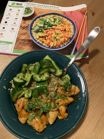 I always try to see how close the Hello Fresh meal I make comes to the picture on the recipe sheet and this one actually looks pretty close