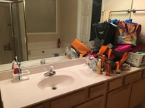 I cant understand why women keep the side of their bathroom so messy