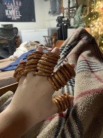 I dont need infinity stones I have pretzels