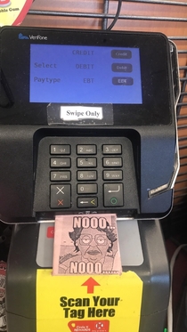 I guess they dont have the chip reader