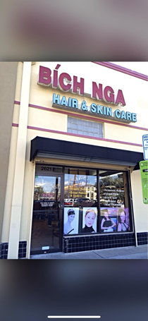 I think this salons name in Houston is pretty clear what they are going for am i right