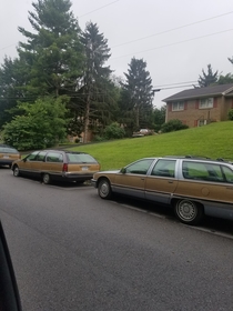 I was house hunting when I saw this beauty Three station wagons on the road and two in the driveway