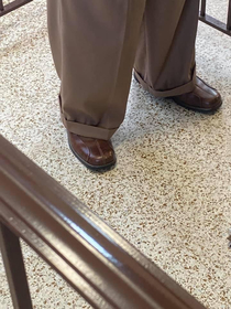 If your lawyers pants look like this you going to jail