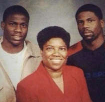 Im convinced Kevin hart is one of many clones