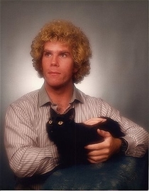 Im pretty sure this guy would win a Reddit Glamour Shot competition