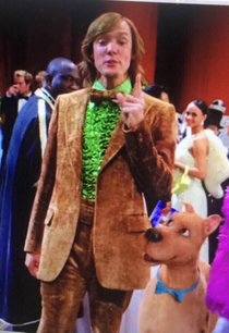 Im watching Scooby Doo  and Shaggy is literally dressed as a blunt right now