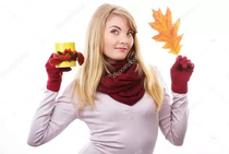 It just doesnt scream autumnMaybe if she was holding a leaf