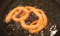 It seems RCooking isnt letting me post my Indian recipes - maybe youll appreciate my gif of Jalebi frying