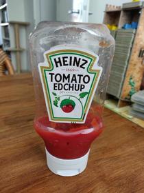 It took me weeks to discover my ketchup is called edchup and the tomato has glasses