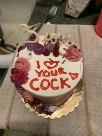 its valentines day and my boyfriends birthday was yesterday so i wrote him a loving reminder on his cake
