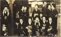 Japanese women hamming it up for the camera x-post rOldSchoolFool
