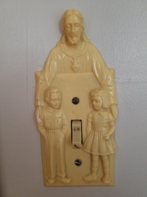 Kids please dont turn Jesus on