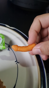 lol a tiny micro carrot