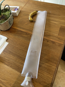 Look at this long boi hot water bottle Classic Banana for scale