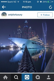 Looks like this Yachts taking a selfie