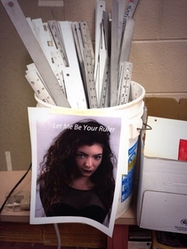 Lorde wants the job